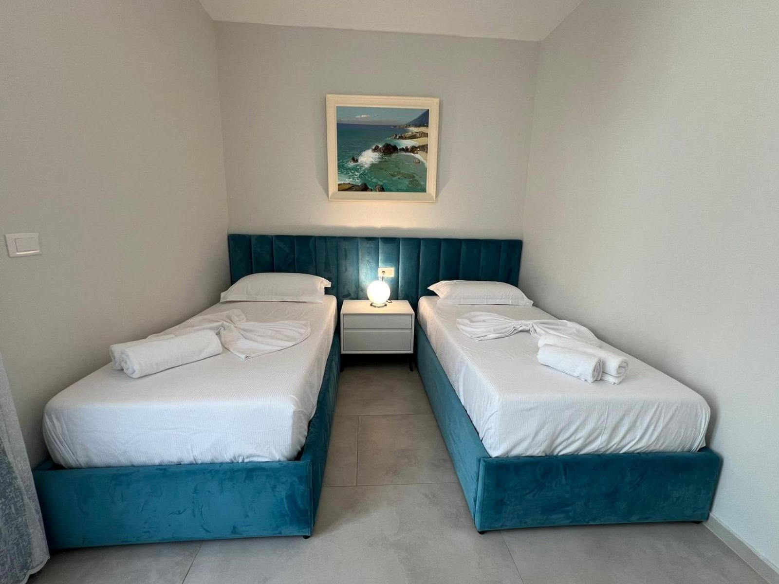 Mumbas Dhermi Apartment
